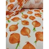 mintás darázs anyag /50cm széles /hagymák (legnagyobb 7cm) /fehér