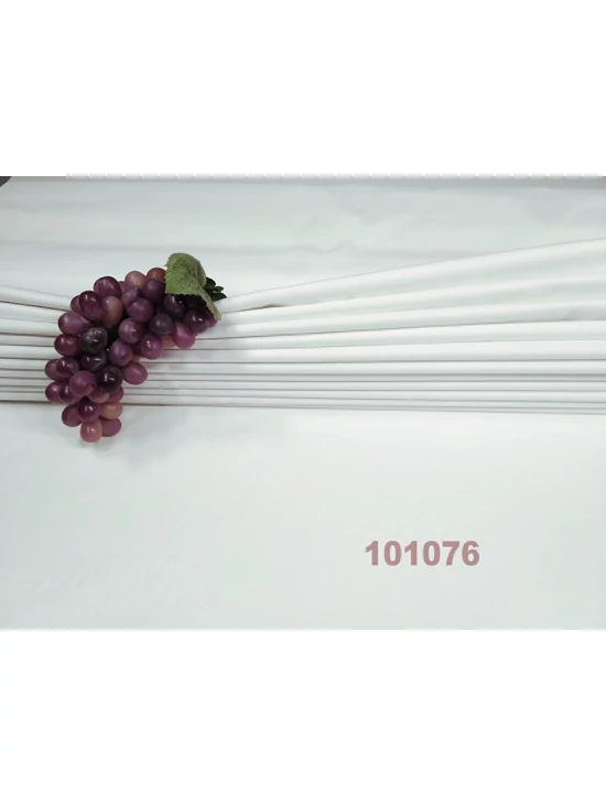 egyszínű pamutvászon /vastagabb 175g/m2 /fehér