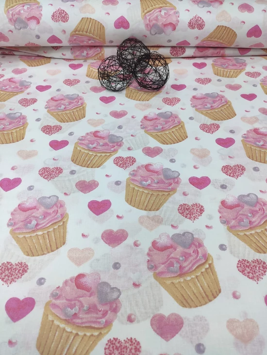 mintás pamutvászon /szívecskés muffinok (muffin 6cm×8cm) /rózsaszín-fehér