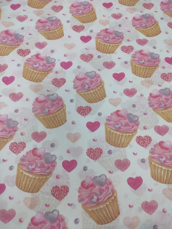mintás pamutvászon /szívecskés muffinok (muffin 6cm×8cm) /rózsaszín-fehér