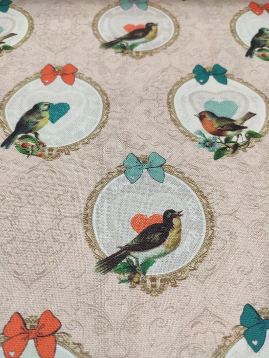 mintás LONETA vastag vászon /vintage madarak (vörösbegy tükörrel 8cm×8.5cm) /púderrózsaszín