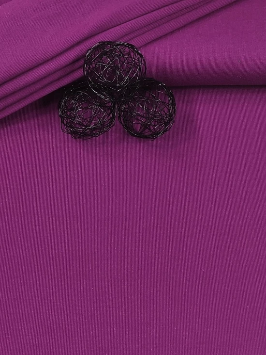 nyitott passzé /lilás pink