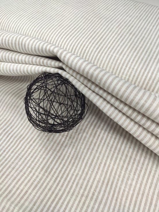 mintás len anyag /fehér csíkos (2mm) /drapp