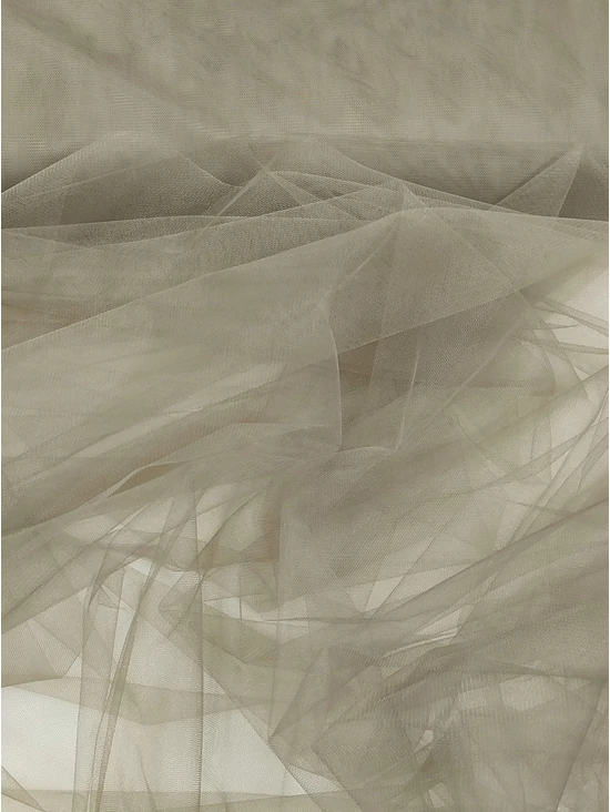 puha tüll /300cm széles /sötét taupe
