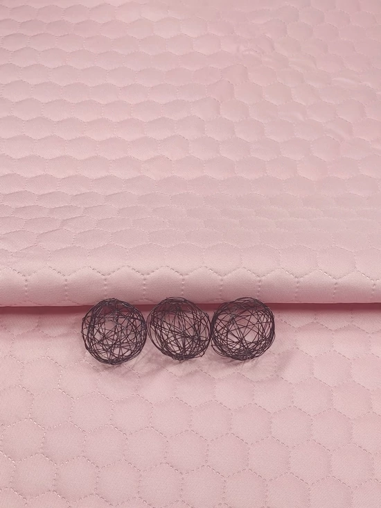 steppelt anyag /vízlepergetős /méhsejt mintás (méhsejt 3,4cm×3,4cm) /flamingó rózsaszín