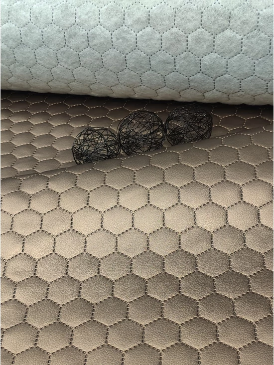 steppelt textilbőr anyag /vízlepergetős /méhsejt mintás (méhsejt 3,4cm×3,4cm) /metál /bronz