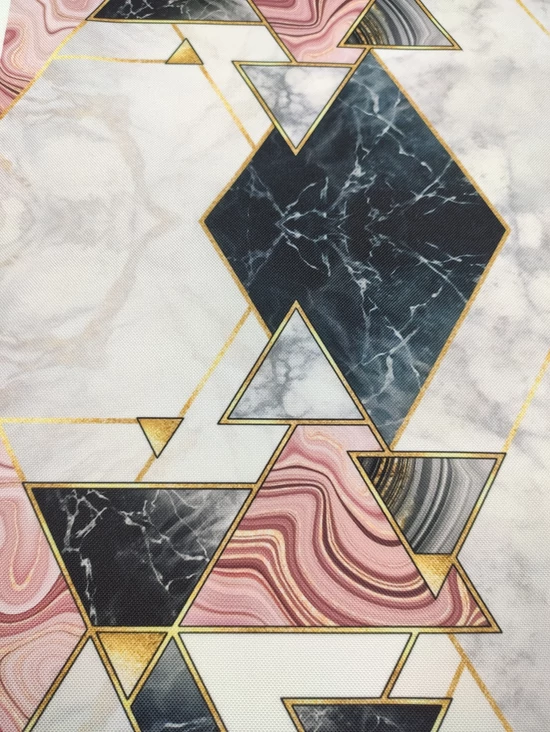 mintás HEKTOR vízhatlan anyag /80cm széles /fekete-rózsaszín geometriai mintás (nagyobb fekete háromszög 6x6cm) /világosszürke márvány