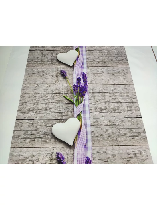 mintás HEKTOR vízhatlan anyag /80cm széles /levendula az asztalon (fehér szív 12.2x11.5)