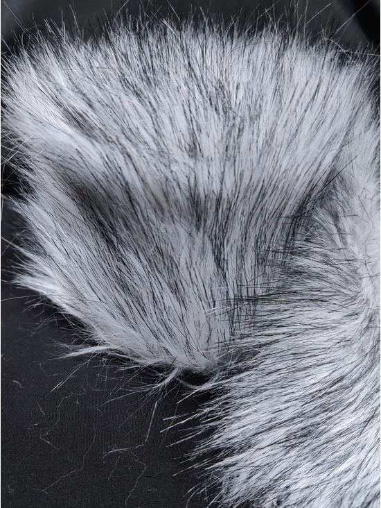 hosszúszőrű műszőrme /ezüst (9 cm)