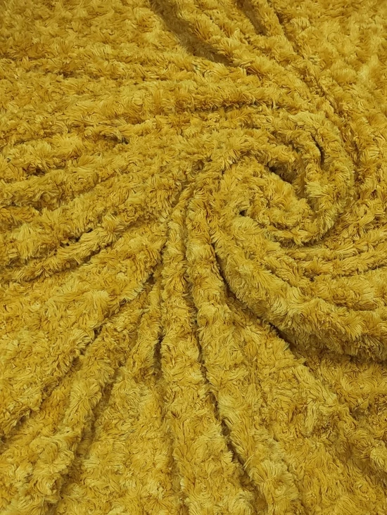 rövidszőrű műszőrme /mustársárga
