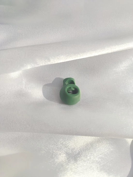 rugós zsinórvég /15mm×18mm /sötétzöld