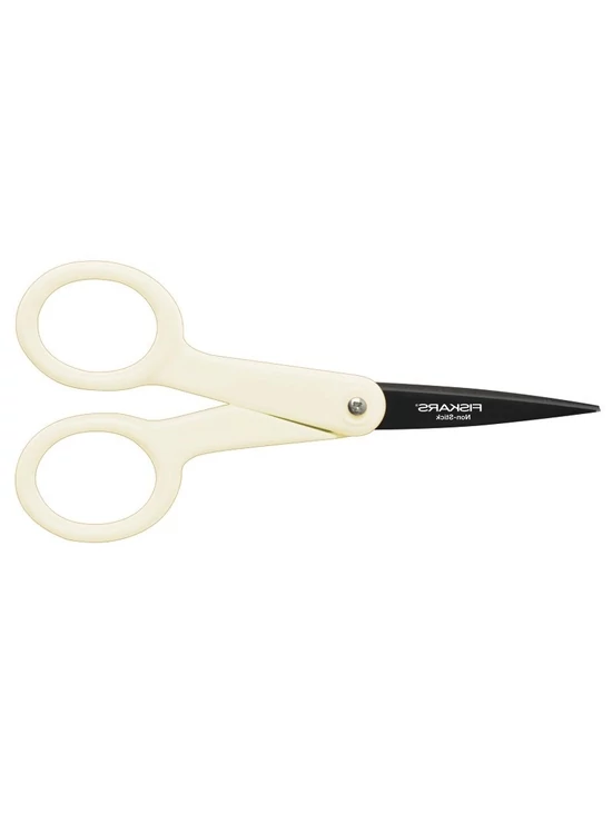 FISKARS tapadásmentes titánium bevonatú varróolló (12cm) /fehér