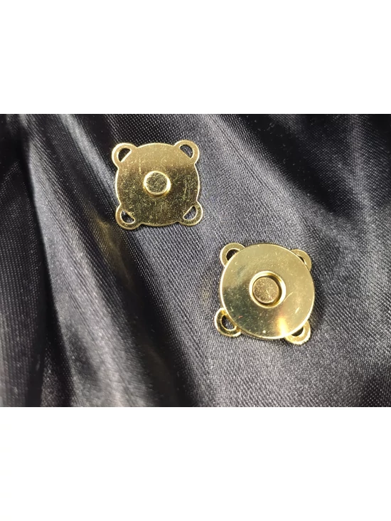 fém mágneszár /18mm /varrható /arany