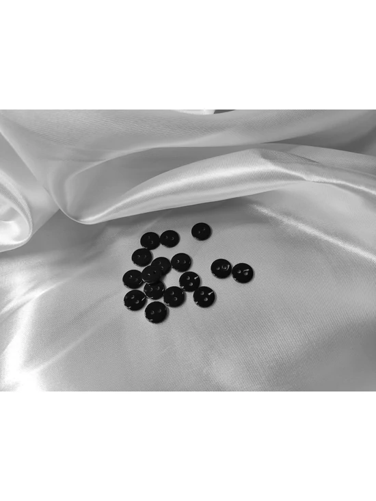 kétlyukú műanyag gomb /11mm /fekete