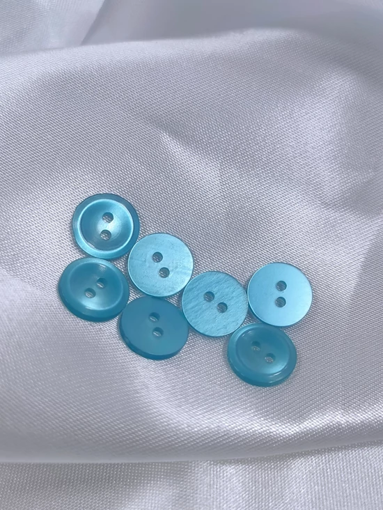 kétlyukú műanyag gomb /13mm /türkizkék