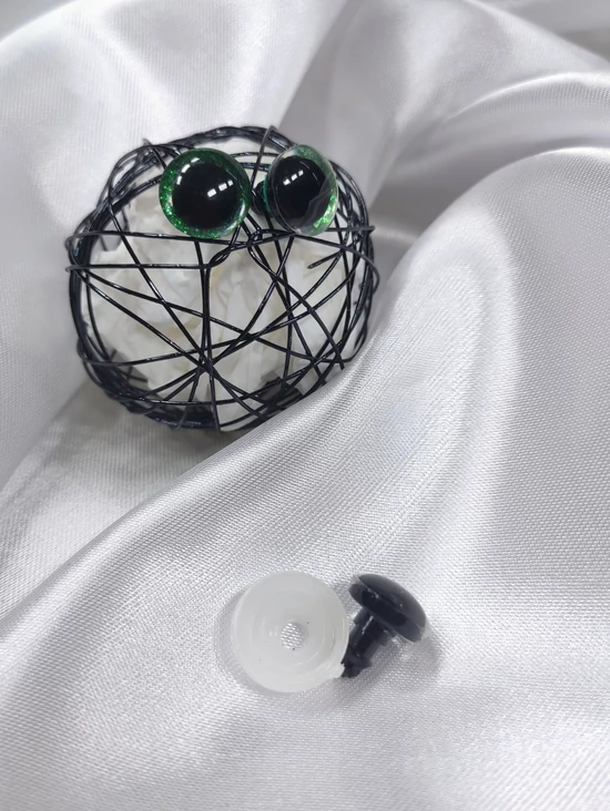 glitteres műanyag biztonsági szem /Ø12 mm /benetton