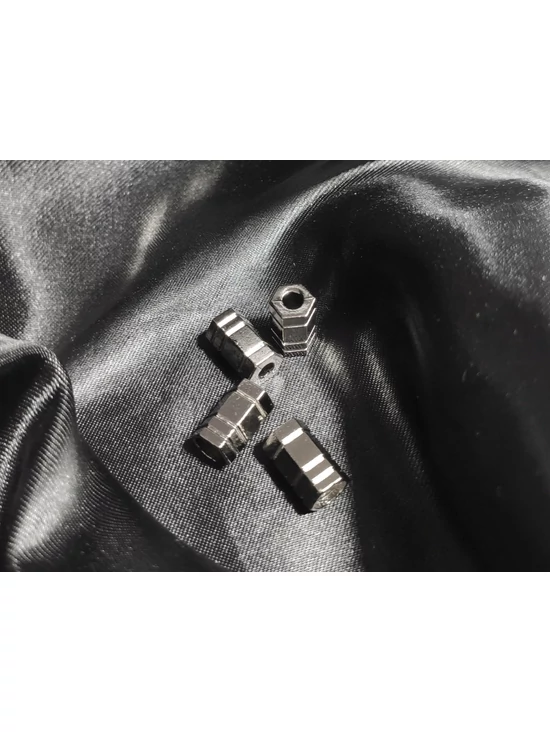 fém zsinórvég /4mm /hatszög /nikkel