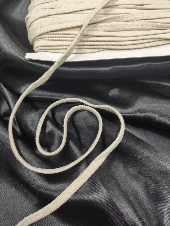lapos pamut zsinór /7mm /natúr